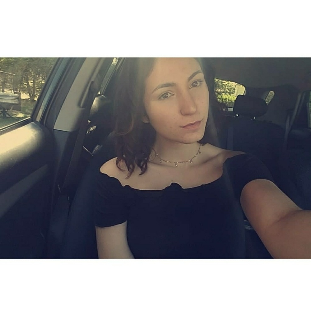 Meet your Posher, Maria